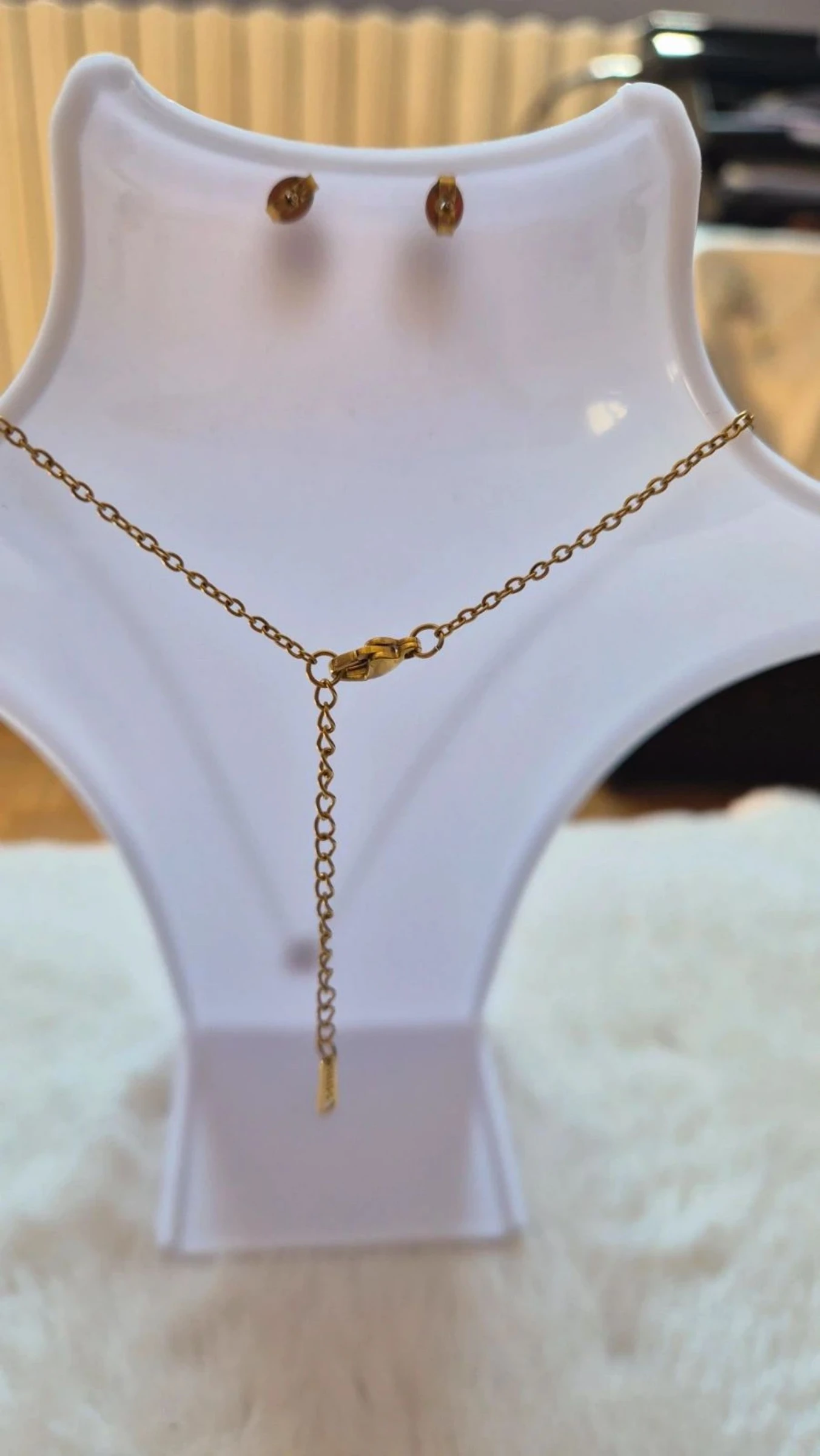 Conjunto de pendientes y collar de acero inoxidable – photo 4